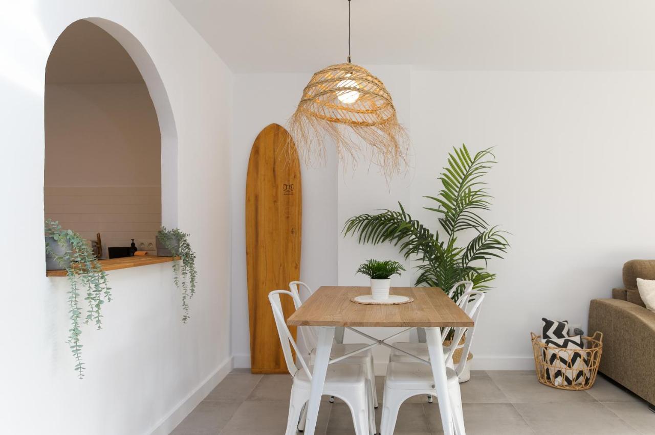 Surf Apartment - Wifi - Parking - Swimming Pool - Patio - Garden Tarifa Kültér fotó